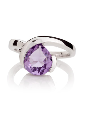 Sensual Silver ring with Amethyst